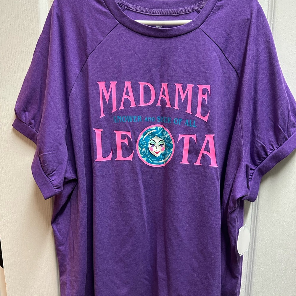 Disney women's Purple Madame Leota Graphic T-Shirt size 1XL/ NWOT B59 - Picture 1 of 3